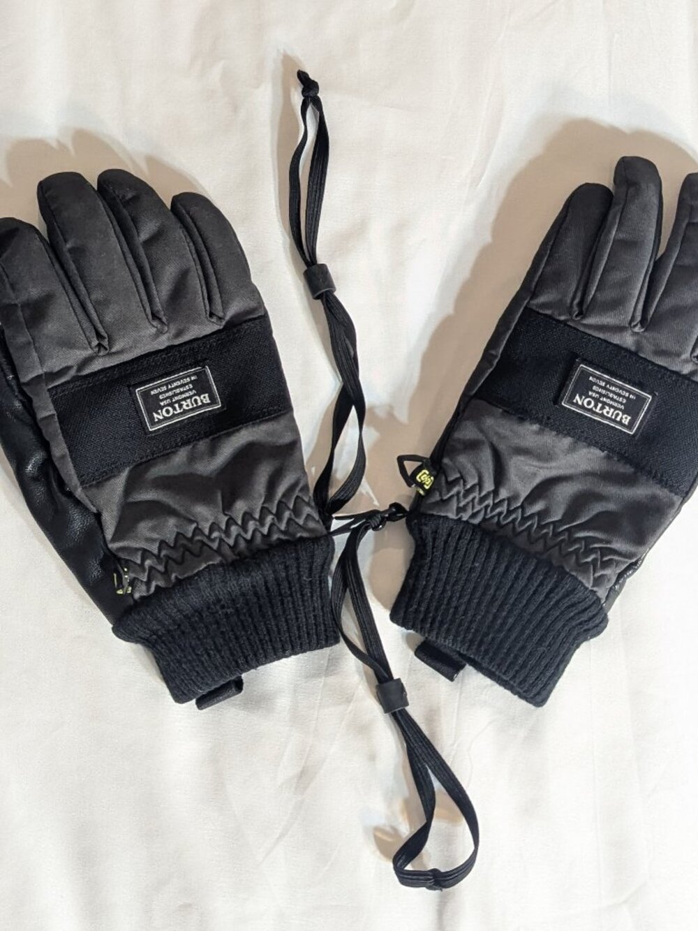 Like New - BURTON Snowboarding Gloves - XXS